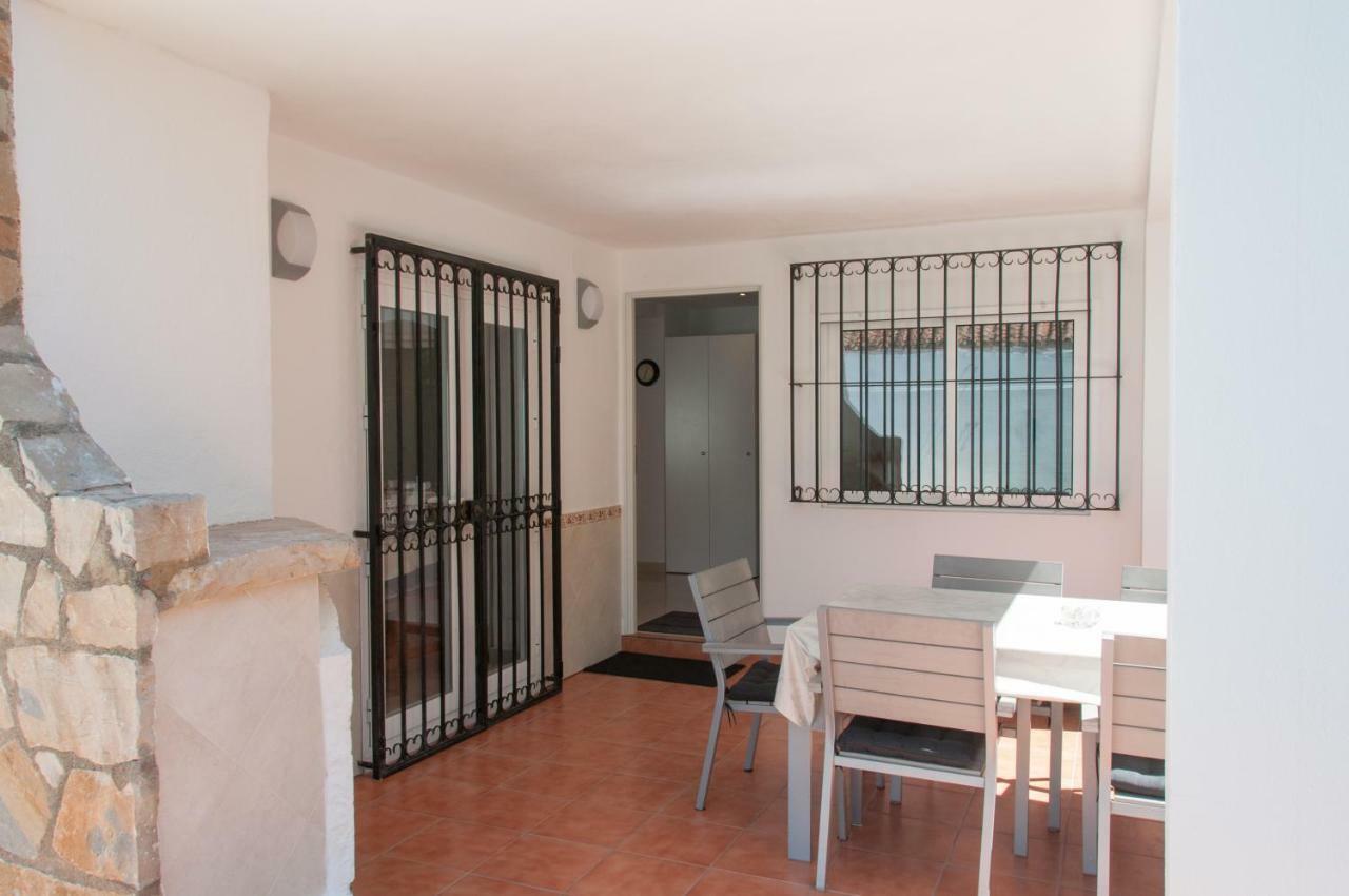 פואנגירולה Villa Marysol Sleeps 6 מראה חיצוני תמונה