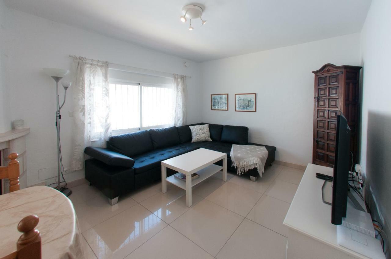 פואנגירולה Villa Marysol Sleeps 6 מראה חיצוני תמונה