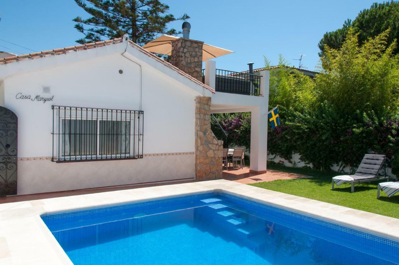 פואנגירולה Villa Marysol Sleeps 6 מראה חיצוני תמונה